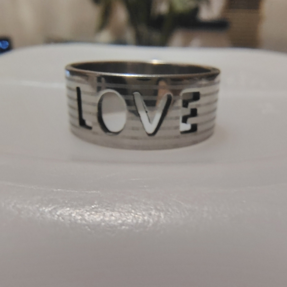 Love ring - Picture 4 of 4